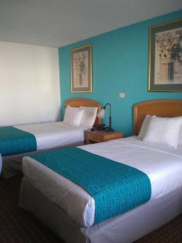 Motel Howard Johnson By Wyndham 2*